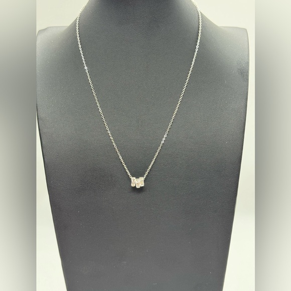 3 barrel Pendant Made with Swarovski Crystals And Sterling Silver Necklace - Picture 4 of 4